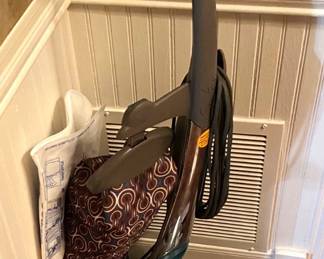 EXCELLENT BARELY USED KIRBY VACUUM 