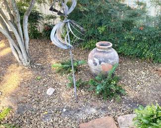 MORE POTS