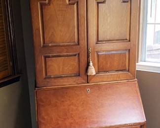 BEAUTIFUL ANTIQUE SECRETARY DECK