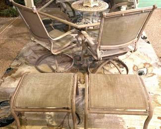 AWESOME LARGE PATIO SET.