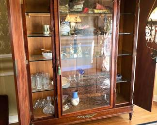 GORGEOUS ANTIQUE LIGHTED 3 DOOR DISPLAY CASE AND OR CHINA CABINET.