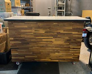 available  for pick up in Warren MI ONLY