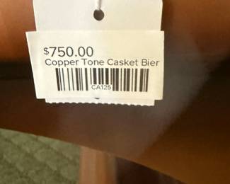 Copper Tone Casket Bier