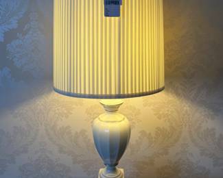 Porcelain Table Lamp (A)