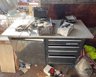 5152 Craftsman Tool BoxWorkbench