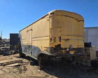 412 Trailer