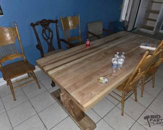 1504 Dining Room Table with Chair