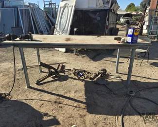 2046 8 Work Bench with Power Connections