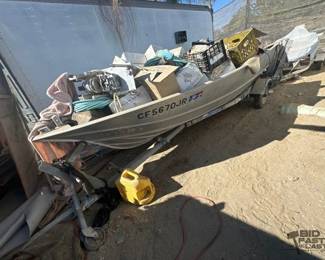 660 1988 Gregor Boat with Trailer