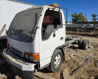 300 1995 Isuzu NPR