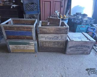 2516 8 Wooden Crates