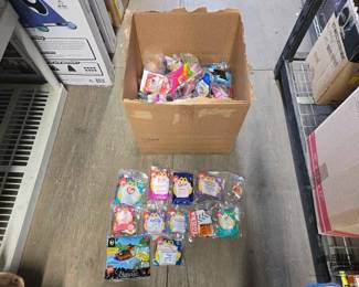 4152  Nostalgic McDonalds Kids Meal Toys