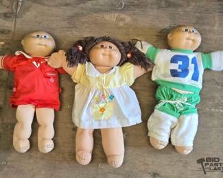 3512  3 Cabbage Patch Dolls