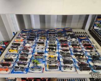 4046  NEW 76 Hot Wheels Collection