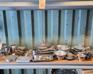 3032  Cups, Trays, Bowls, Lids, Gravy Boats, Crumb