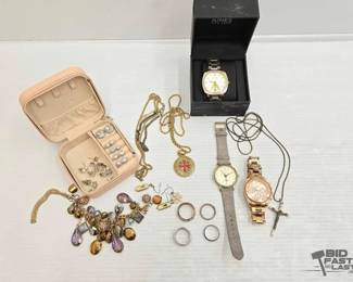 1008  Costume Jewelry