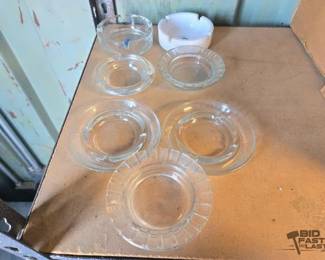 3010  7 Ash Trays