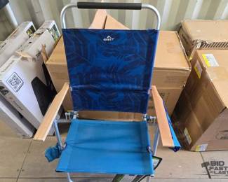 4704  NEW 7 Quest Fold Up Beach Chair