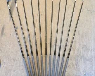 4010  NEW 11 Golf Clubs