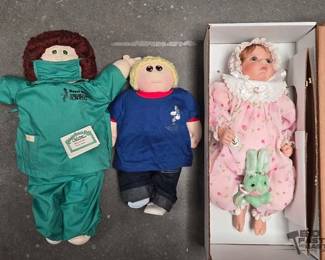 2018  3 Dolls