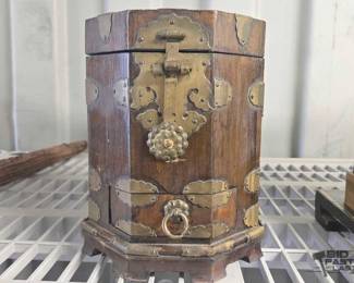 8094  Vintage Chinese Caddy with Brass Hardware
