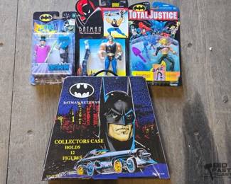 4030  NEW Batman Figures, Total Justice Figures 
