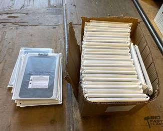 3554  NEW 36 JETech Protective Case