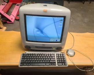 2514  iMac with USB Keyboard and Mouse