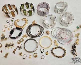 1006  Costume Jewelry
