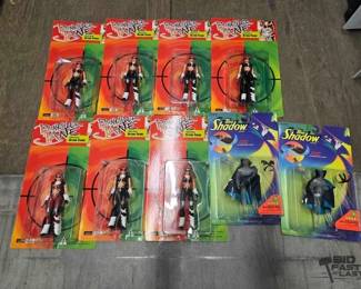 4208  NEW 7 Painkiller Jane Figurines  2 The