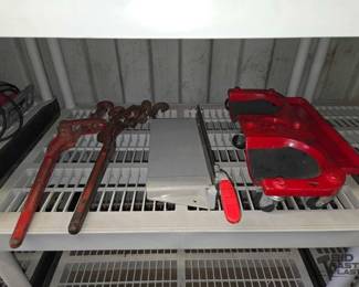 8066  Binder Ratchets, Vinyl Tile Cutter  Rolling Knee