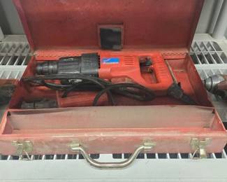 8590  3 Milwaukee Tools