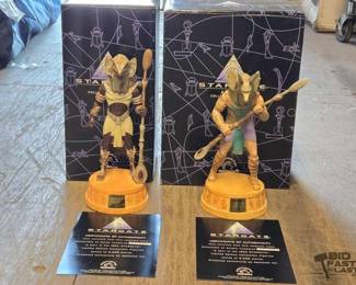 4042  NEW Stargate Horus  Anubis Collectors