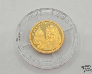 #1204 • .585 Gold 2005 Pope Benedict XVI in Gold, 1.56g
