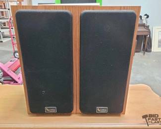 2516  2 Infinity Crescendo Series Speakers