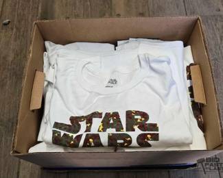 7076  NEW Box of Funko Star Wars TShirts