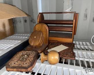 4522  Wooden Plant Stands, Book End, Knob and Shelf