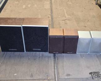 3022  6 Speakers