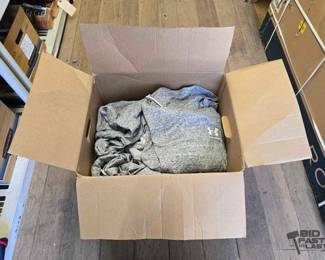 7060  NEW Under Armour Mens Grey Hooded TShirts