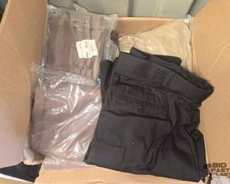 8658  NEW 34 Pairs of Work Pants