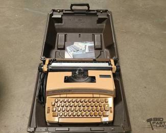 2510  SmithCorona Coronet Super 12 Coronamatic