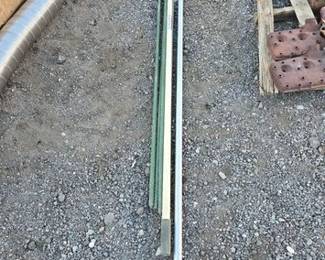 #80304 • Paint Roller Extenders and Ground Stakes
