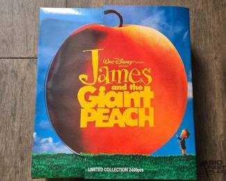 4062  NEW James And The Giant Peach Collectors