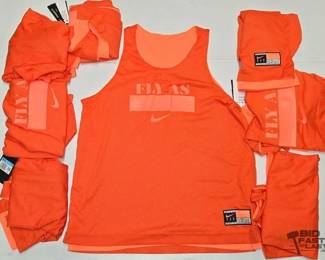 7202  NEW 8 Nikes Womens Basketball Jerseys
