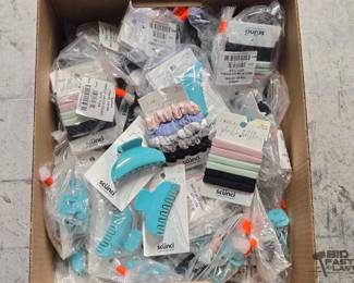 4306  NEW Over 30 Scunci Hair Clips  Hair Ties