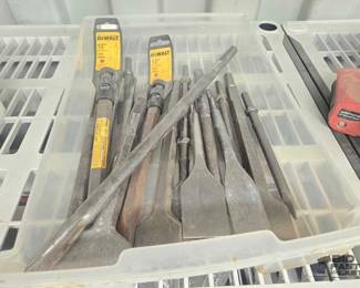 8560  17 Chisels