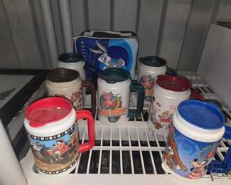 8112  Looney Tune Lunch Bag  7 DisneyWorld