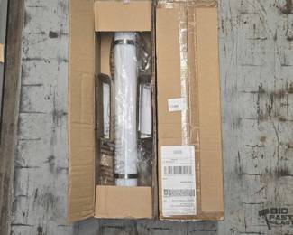 8162  NEW 2 Design House LED Bath Bar
