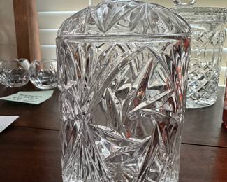 Lots of crystal to choose from!