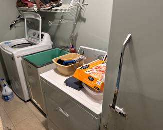 Washer + Dryer 